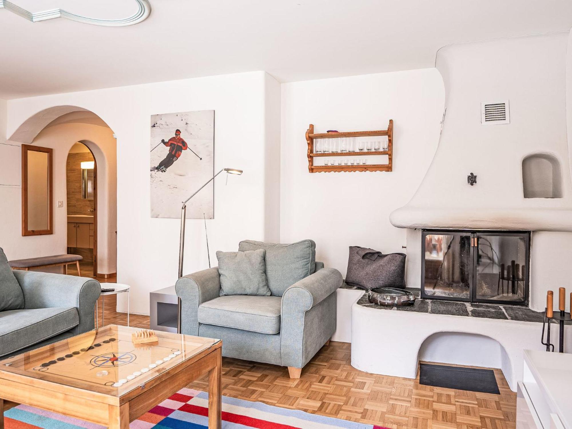 Apartment Chesa Mezzaun By Interhome 楚茨 外观 照片