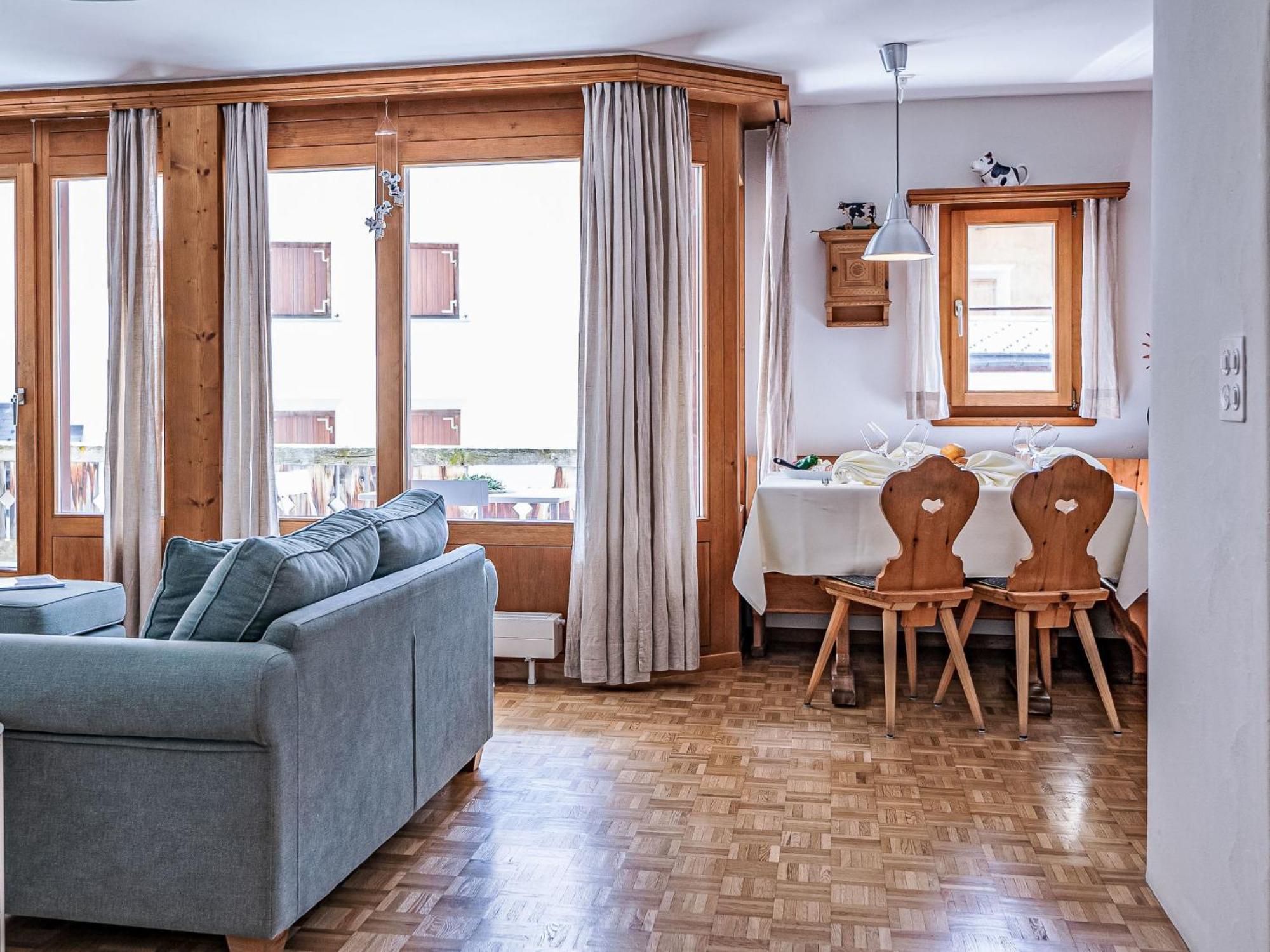 Apartment Chesa Mezzaun By Interhome 楚茨 外观 照片